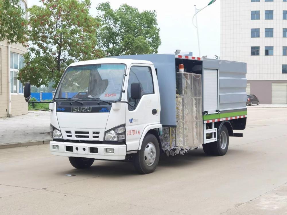 城市護(hù)欄清洗車(chē)-五十鈴國(guó)六城市護(hù)欄清洗車(chē)廠(chǎng)家價(jià)格