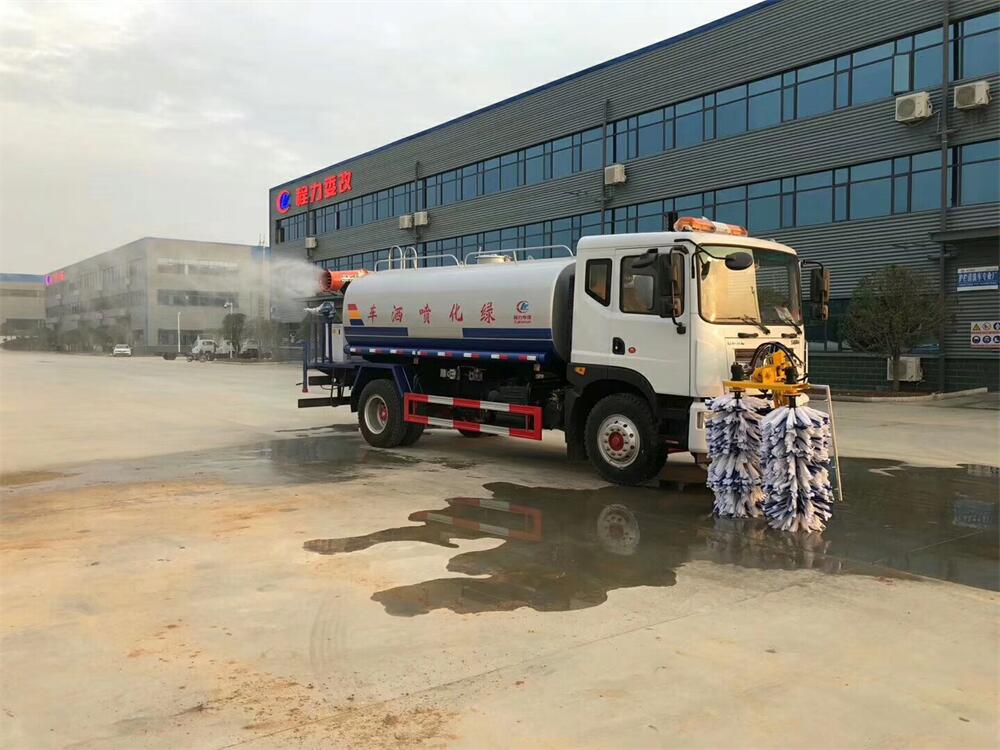 護(hù)欄清洗設(shè)備-加裝高速城市護(hù)欄清洗設(shè)備廠(chǎng)家價(jià)格